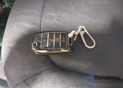 2016 Kia Soul z USA, uszkodzony, nr VIN KNDJN2A20G7277556